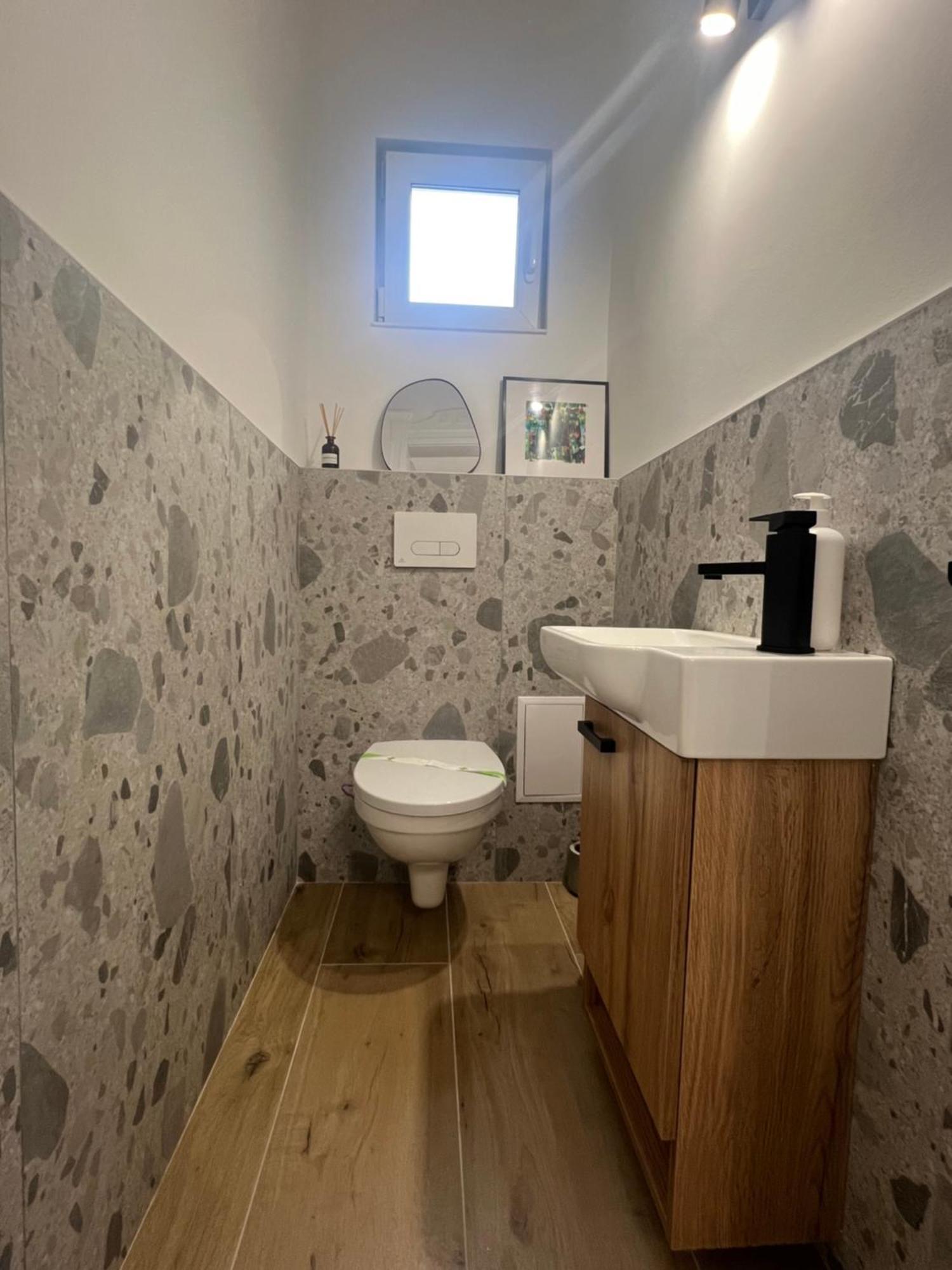 La Strada Central Apartament Oradea Exteriér fotografie