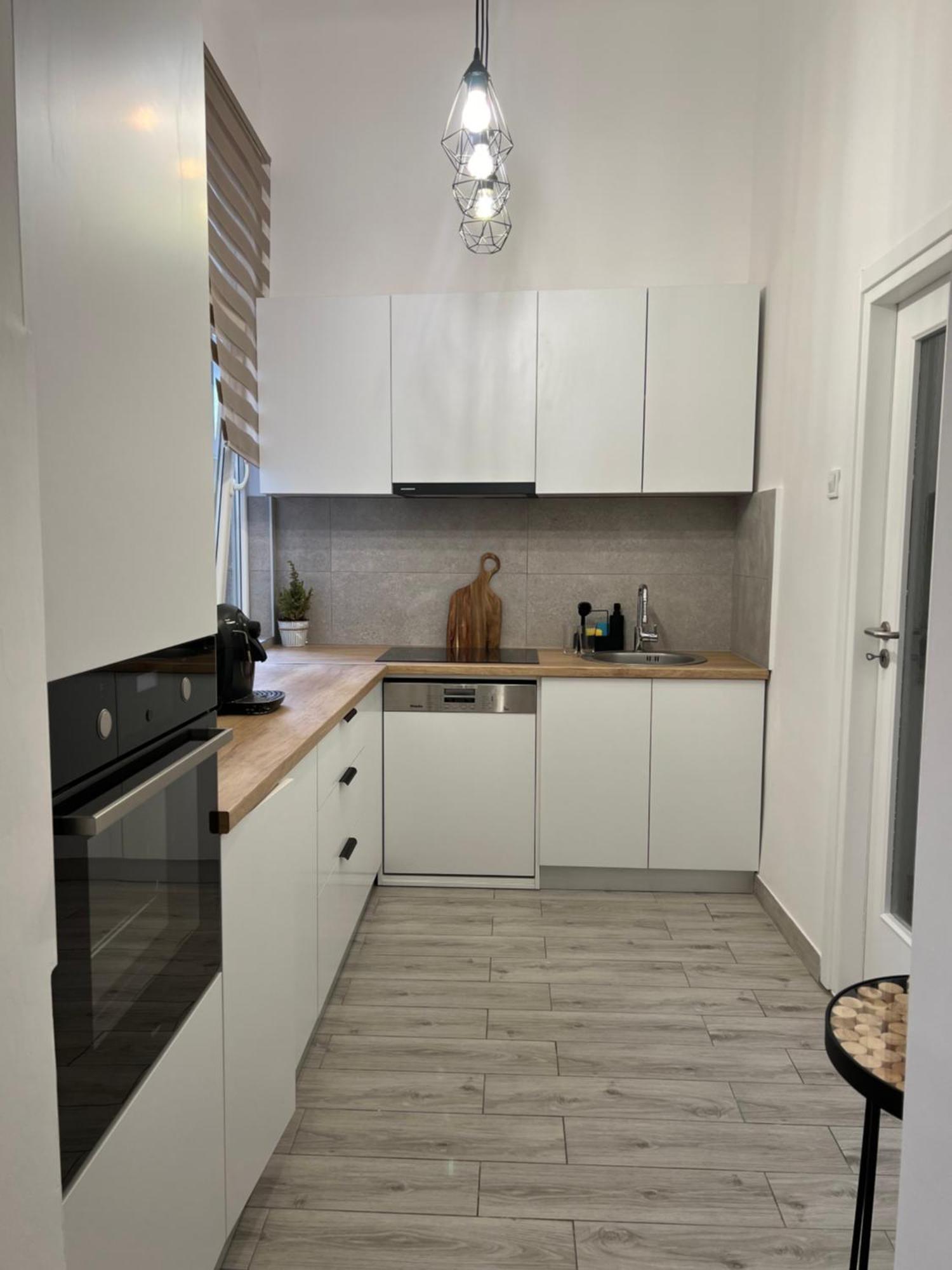 La Strada Central Apartament Oradea Exteriér fotografie